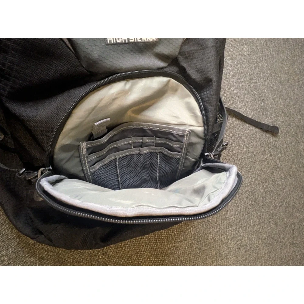 High Sierra Backpack Black Gray Suspension Strap System School Book Bag Hiking